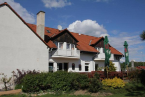Отель Penzion Šalamoun  Йевишовице